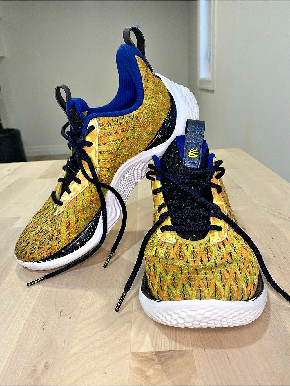UNDER ARMOUR UNISEX CURRY FLOW 10 BANG BANG Golden State Colorways